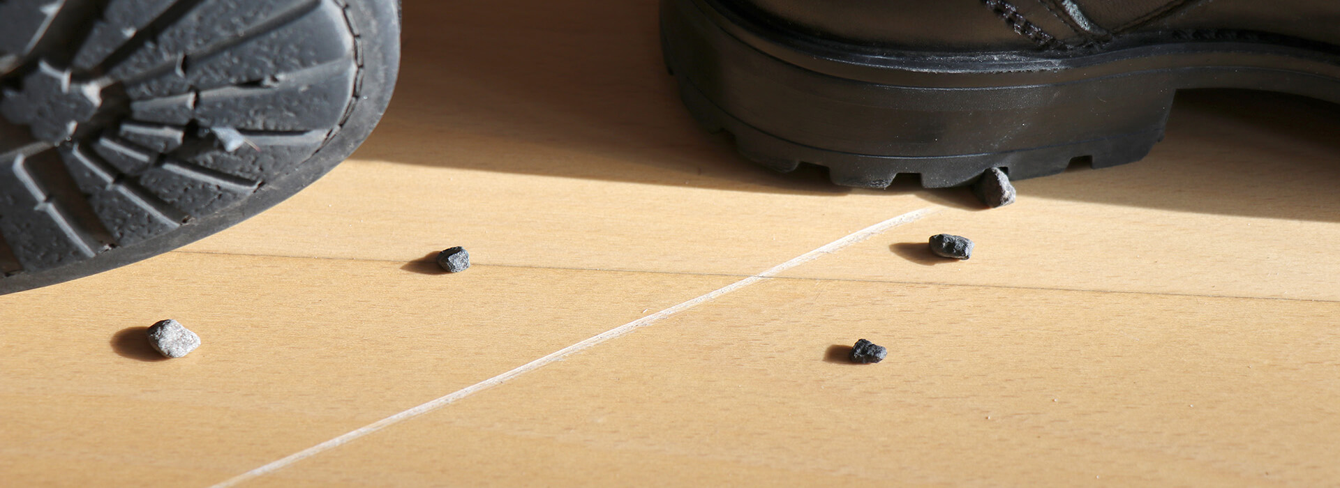 Jeder kehre vor seiner eigenen Tür Holz vom Fach